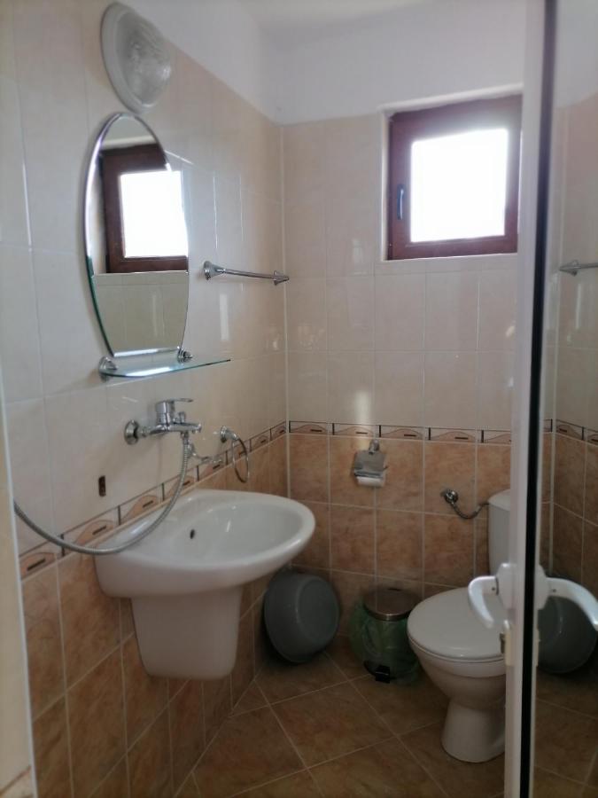 Ivet Guest House Obzor Exteriör bild